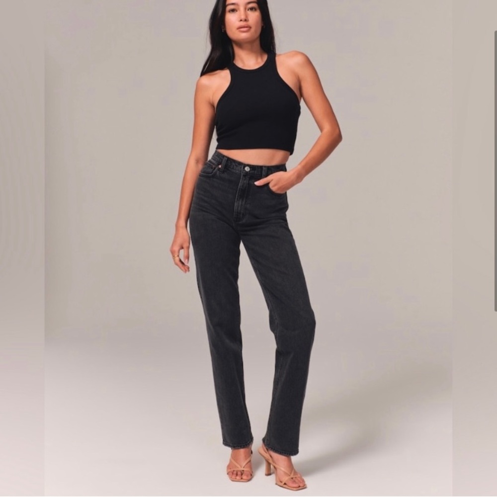 Abercrombie Ultra High Rise 90s Straight Jean